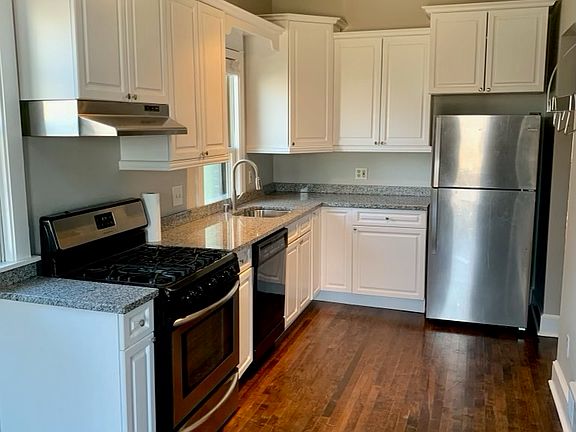 2nd image of 1819 N 1st St