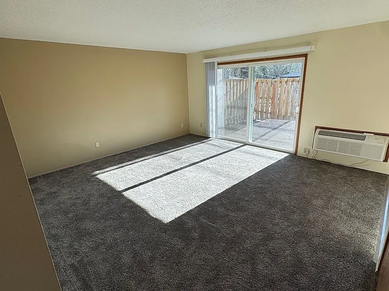 Michelbook Apartments — Photo 23