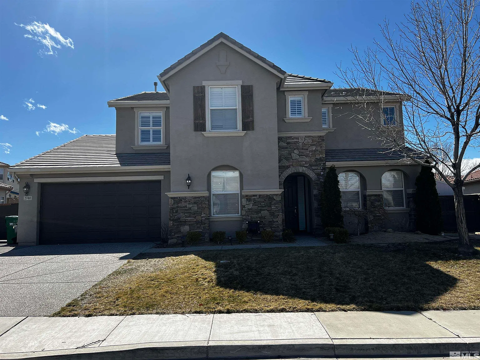 2740 Beach River Dr photo 1