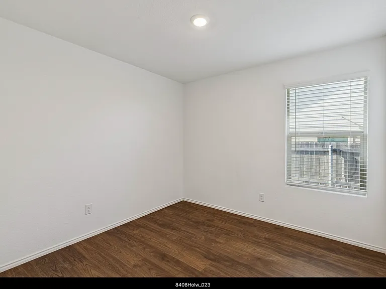 8408 Hollow Bend St — Photo 22