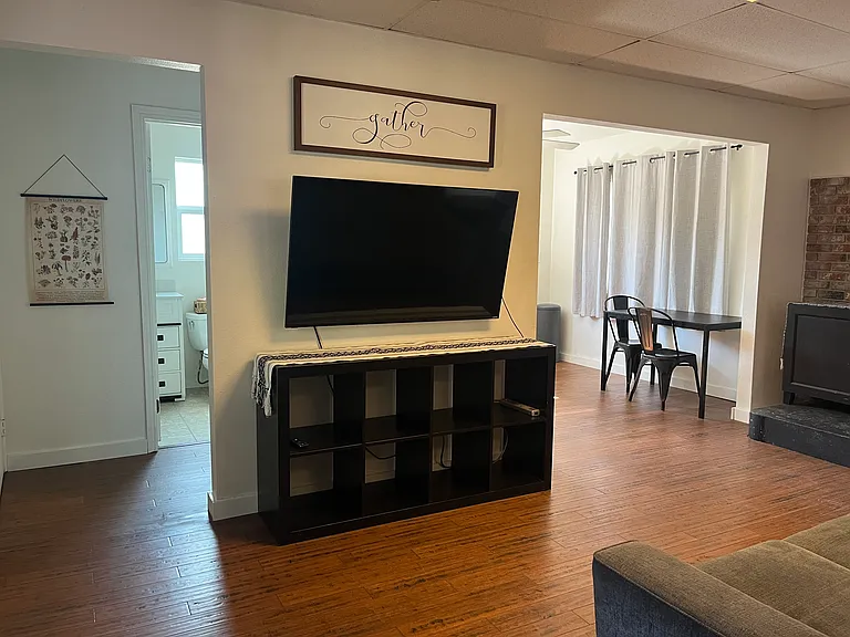 4741 Valley Center Ave — Photo 5