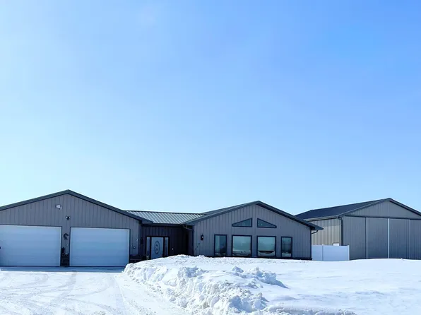 117 Moonlight Dr, Parshall, ND 58770