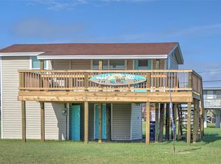 303 Thunder Rd, Surfside Beach, TX 77541