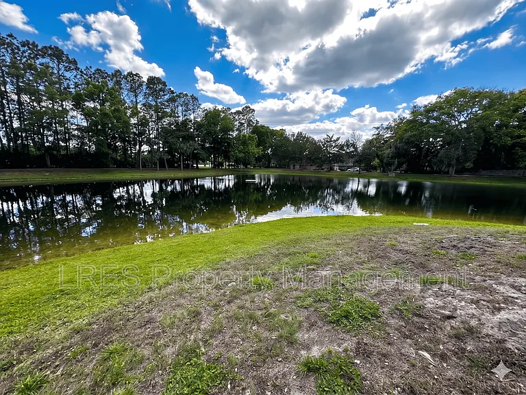 2825 Cliffe Ct — Photo 39
