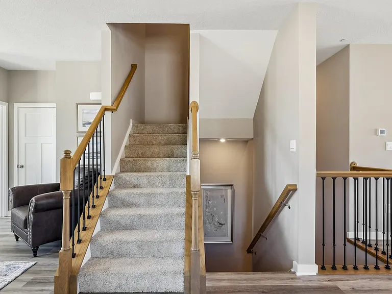 415 Harmon Ct — Photo 9