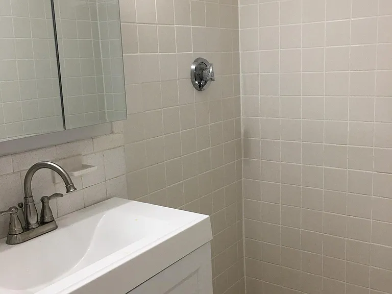 287 Harvard St #5A — Photo 9