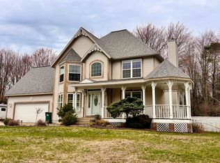 1106 Brookway Ct, Norton Shores, MI 49441