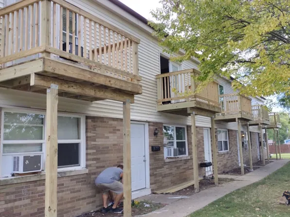 1519 Woods Ave #2, Normal, IL 61761