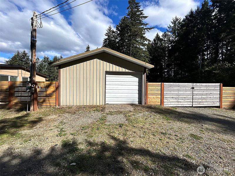 5th image of 5013 80th Street E