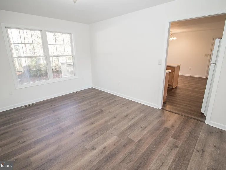 21421 Mary Margaret Ct — Photo 12