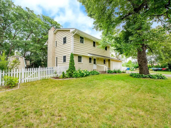 623 20th Ave NW, New Brighton, MN 55112