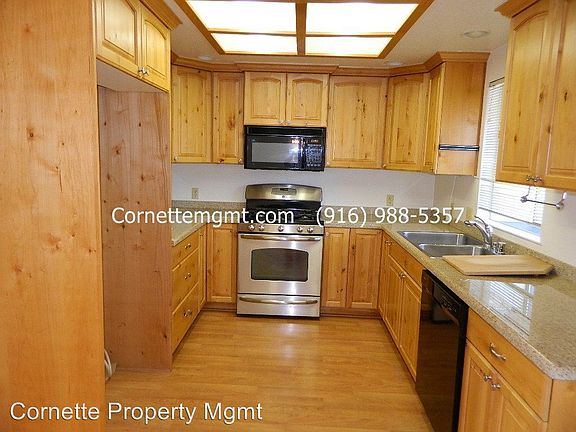 5th image of 7525 Park Dr