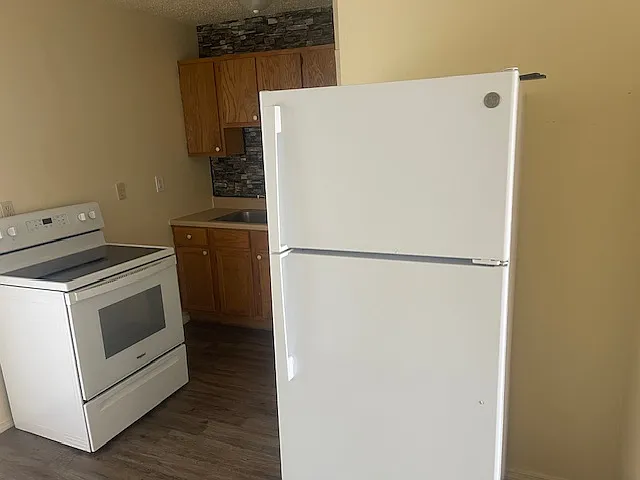 1505 N Commercial Ave #4 — Photo 3
