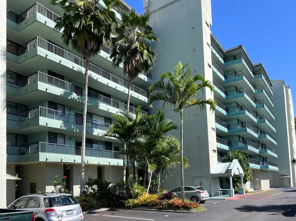 1875 Kalanianaole Ave APT 703, Hilo, HI 96720