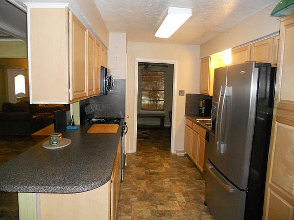 3rd image of 2321 Schirra Way