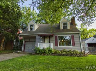 908 E Fairoaks Ave, Peoria, IL