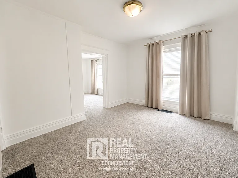 603 W Vine St #1 — Photo 4