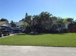 2260 NW 3rd Ct, Boca Raton, FL 33431