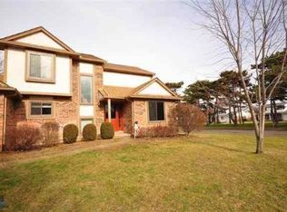 899 Lion St, Rochester Hills, MI 48307