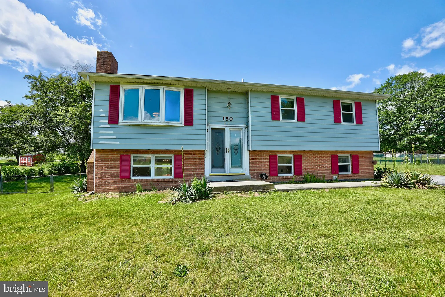 150 Lindsey Dr photo 1