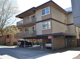 1727 NW 57th St APT 1, Seattle, WA 98107