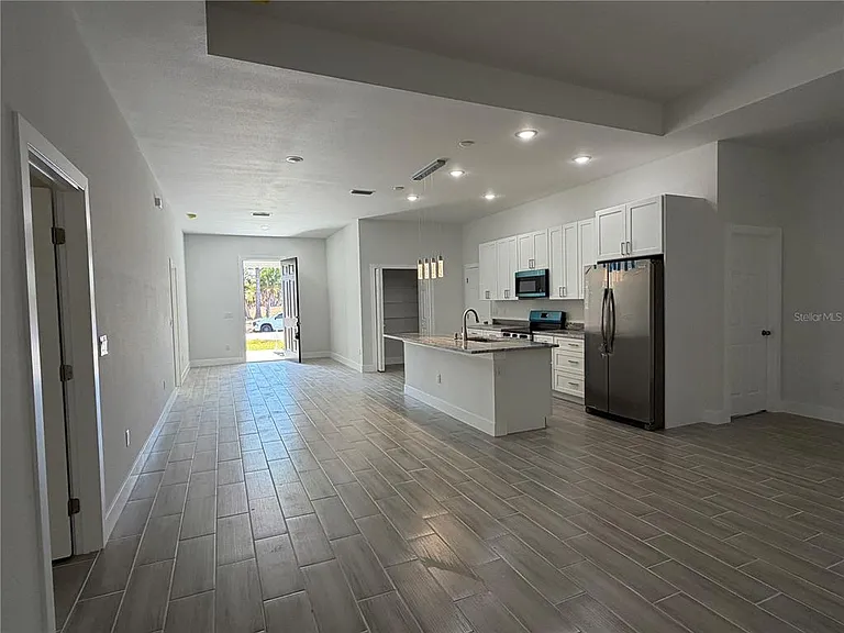 358 Albatross Rd — Photo 10