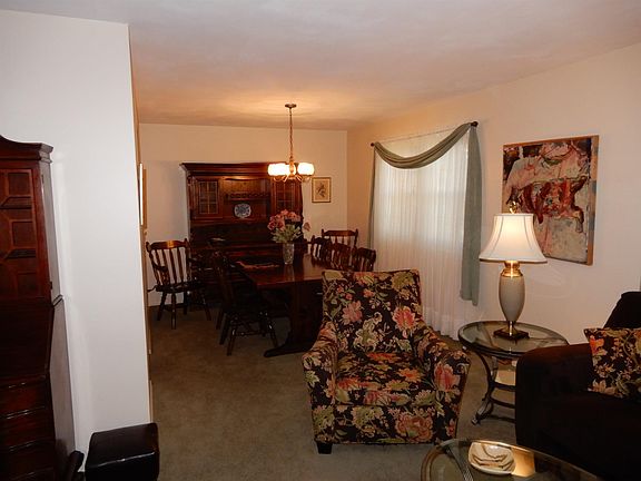 5th image of 420 Vliet Blvd