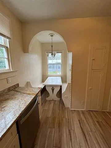 518 Lowerline St — Photo 13