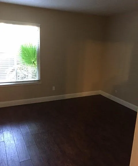 2909 Huntington Blvd — Photo 11