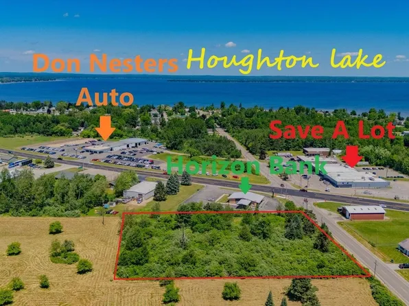 920 S Loxley Rd, Houghton Lake, MI 48629