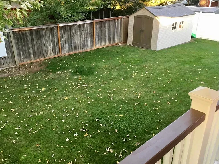 E Woodland Dr — Photo 5
