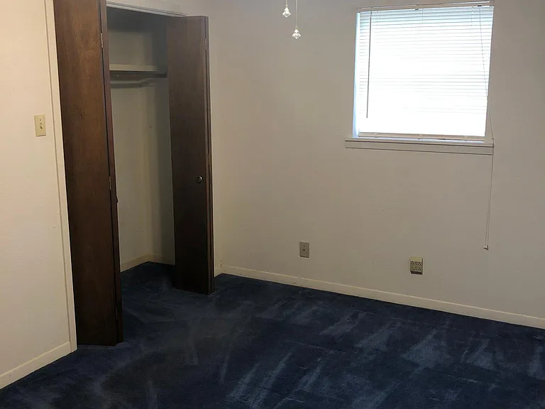 948 Mockingbird St — Photo 19