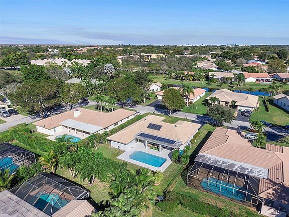 5th image of 11522 NW 20th Court