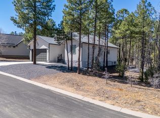1040 S Redberry Dr, Show Low, AZ 85901