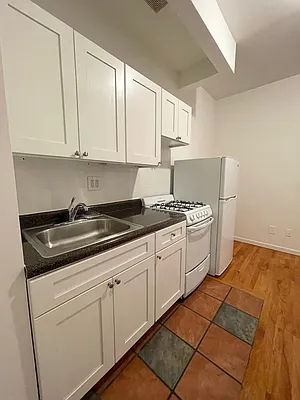 Rented by Douglas Elliman | media 10