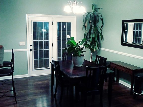 3rd image of 2038 Gardenview Dr