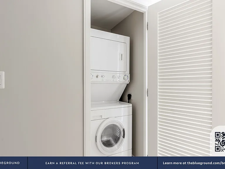 Washer/Dryer in Apartment