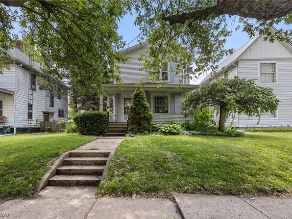 413 W Pearl St, Willard, OH 44890