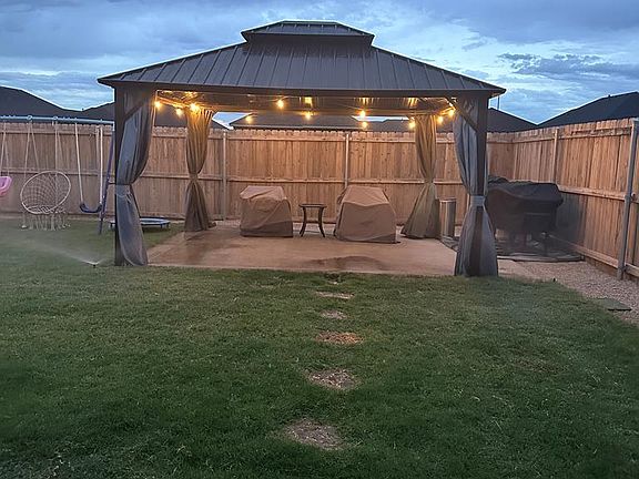 3rd image of 1825 Ballpark Dr