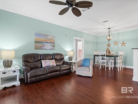 5th image of 450 Park Ave APT 810