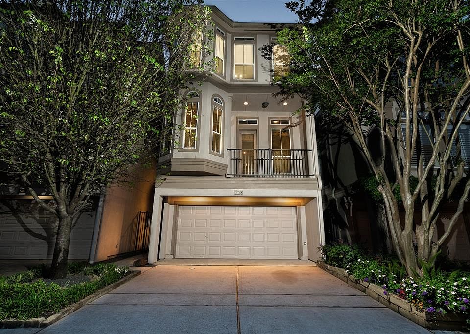 WELCOME HOME to this GORGEOUS house that was designed for both tranquility and/or entertaining (whatever you're in the mood for)!!