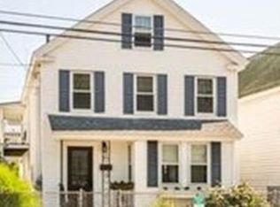 84 Chapel St, Lowell, MA 01852
