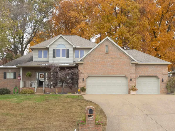 7422 Bosma Dr, Newburgh, IN 47630