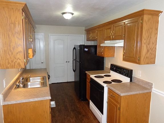 4th image of 1213 Bolton Dr