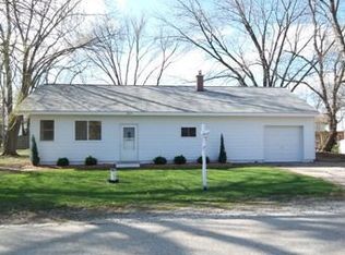 805 Columbus St, McHenry, IL 60051