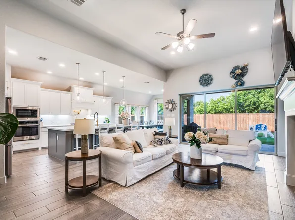 475 Peppercress Ln, Haslet, TX 76052