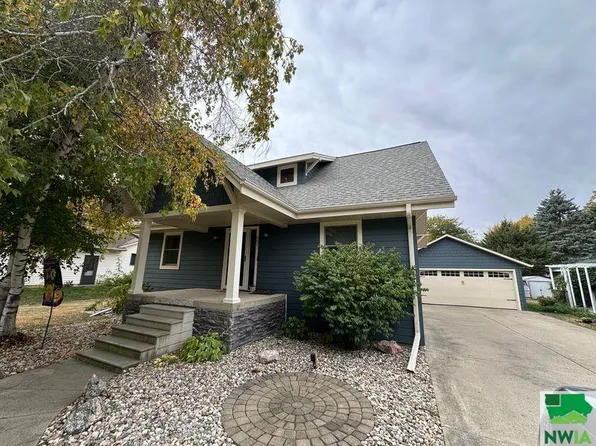 507 Sibley St, Sanborn, IA 51248