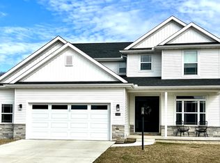 1608 Oliger Dr, Mahomet, IL 61853