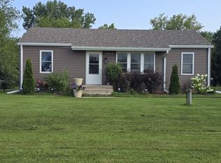 12810 W Beach Rd, Beach Park, IL 60087