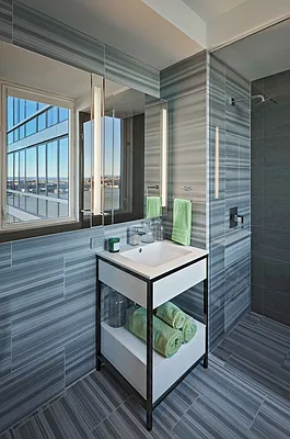 Rented by The Moinian Group | media 28